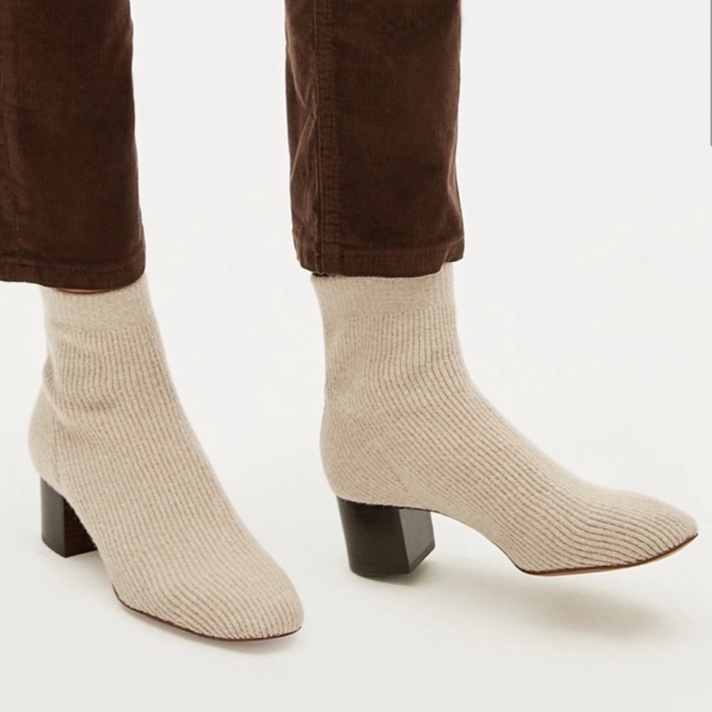 Everlane Glove Ribbed Sock Boots Size‎ 8 NEW
